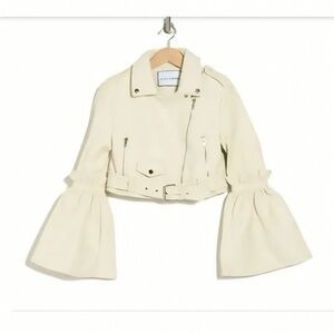 FAUX LEATHER BELL SLEEVE CROP MOTO JACKET IN BEIGE
Size M